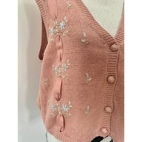 Vintage Pink Floral Embroidered Knit Vest w/ Ribbons - Picture 3 of 6